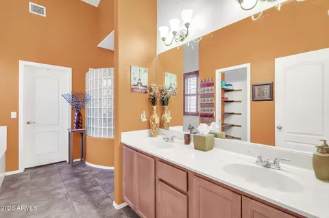 Bath - 1929 S Cole Dr, Gilbert, AZ 85295 photo 2 of 6