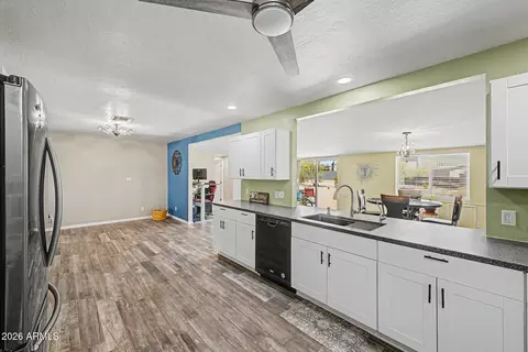 Kitchen - 2330 E Broadway Ave, Apache Junction, AZ 85119 photo 2 of 2