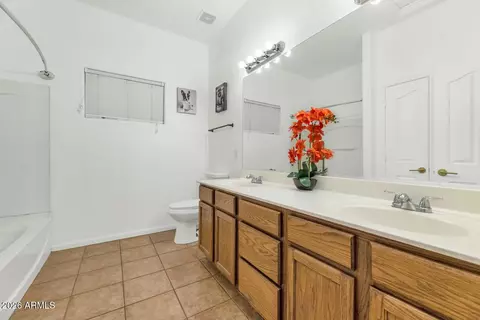 Bath - 4204 S 78th Ln, Phoenix, AZ 85043 photo 2 of 2