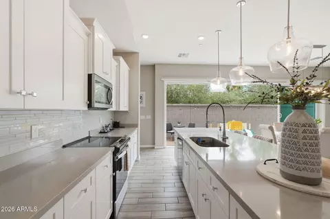 Kitchen - 1516 E Megan St, Gilbert, AZ 85295 photo 4 of 5
