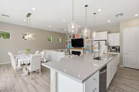 Kitchen - 1516 E Megan St, Gilbert, AZ 85295 photo 2 of 5
