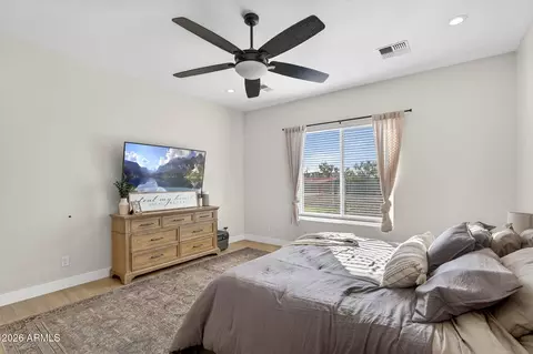 Bedroom - 629 W Cloud Rd, Phoenix, AZ 85086 photo 3 of 10