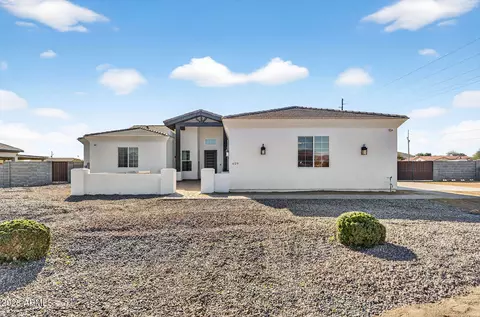 Exterior - 629 W Cloud Rd, Phoenix, AZ 85086 photo 1 of 9