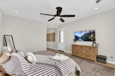 Bedroom - 629 W Cloud Rd, Phoenix, AZ 85086 photo 4 of 10