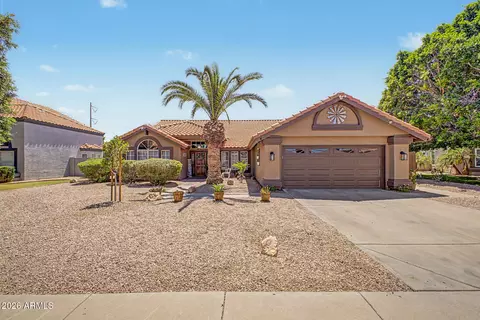 2943 E Redwood Ln, Phoenix, AZ 85048