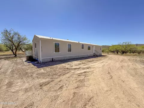 83105 E Bartolo Rd, Winkelman, AZ 85192