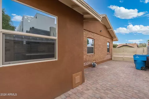 Exterior - 332 E Windsor Ave, Phoenix, AZ 85004 photo 13 of 15