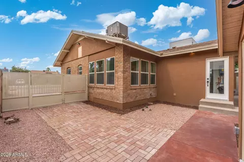 Exterior - 332 E Windsor Ave, Phoenix, AZ 85004 photo 5 of 15