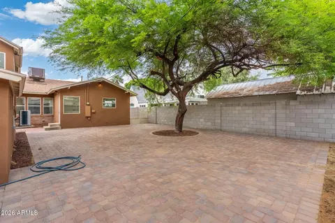 Exterior - 332 E Windsor Ave, Phoenix, AZ 85004 photo 9 of 15