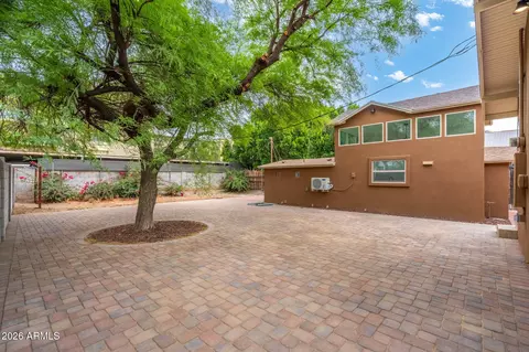 Exterior - 332 E Windsor Ave, Phoenix, AZ 85004 photo 7 of 15