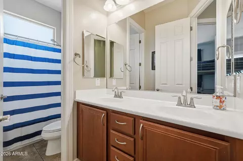 Bath - 7827 S Sequoia Dr, Gilbert, AZ 85298 photo 4 of 5