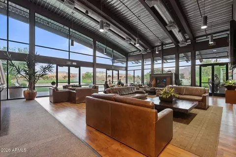 View/Area - 7827 S Sequoia Dr, Gilbert, AZ 85298 photo 5 of 9