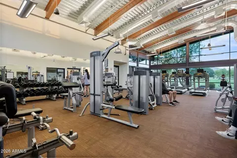 View/Area - 7827 S Sequoia Dr, Gilbert, AZ 85298 photo 7 of 9