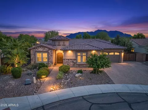 7827 S Sequoia Dr, Gilbert, AZ 85298
