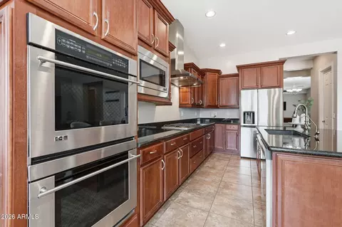 Kitchen - 7827 S Sequoia Dr, Gilbert, AZ 85298 photo 2 of 3
