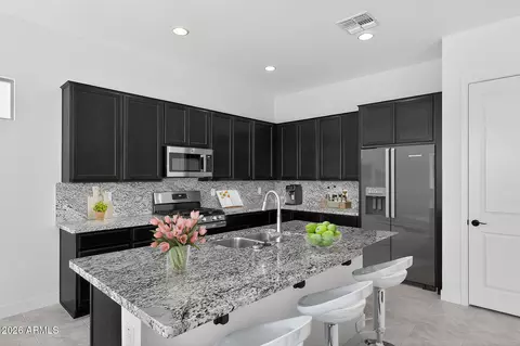 Kitchen - 17895 W Windmere Dr, Goodyear, AZ 85338 photo 1 of 1