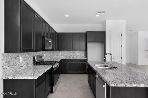 Kitchen - 17895 W Windmere Dr, Goodyear, AZ 85338 photo 3 of 3