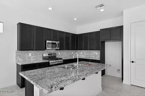 Kitchen - 17895 W Windmere Dr, Goodyear, AZ 85338 photo 2 of 3