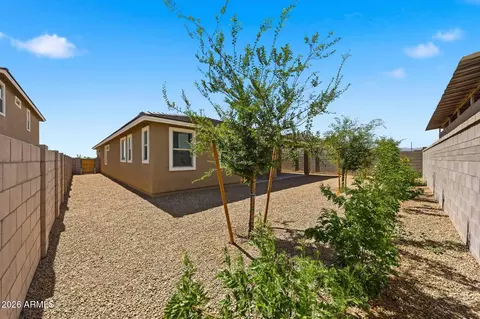 Exterior - 4919 S 239th Dr, Buckeye, AZ 85326 photo 3 of 4