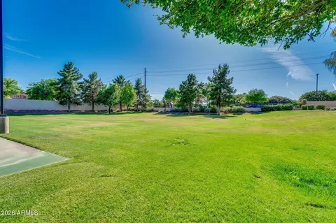 Exterior - 1694 E Hampton Ln, Gilbert, AZ 85295 photo 13 of 13