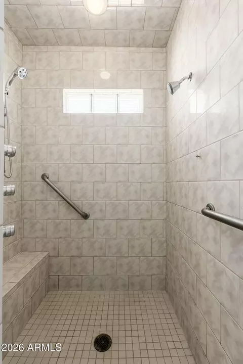 Bath - 2625 N 24th St #37, Mesa, AZ 85213 photo 3 of 7