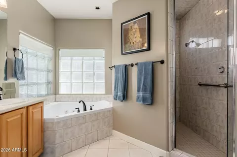 Bath - 2625 N 24th St #37, Mesa, AZ 85213 photo 2 of 7