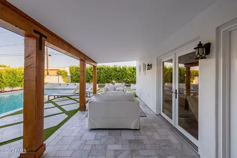 Exterior - 4021 E Glenrosa Ave, Phoenix, AZ 85018 photo 11 of 15
