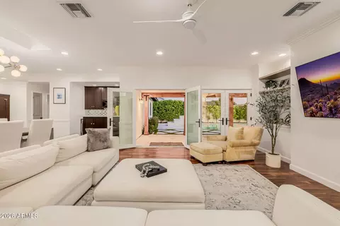 Living - 4021 E Glenrosa Ave, Phoenix, AZ 85018 photo 1 of 1