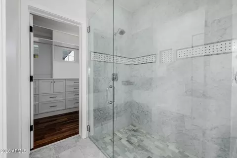 Bath - 4021 E Glenrosa Ave, Phoenix, AZ 85018 photo 4 of 6