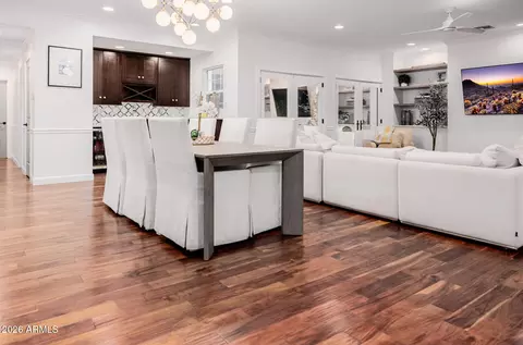 Dining - 4021 E Glenrosa Ave, Phoenix, AZ 85018 photo 3 of 4