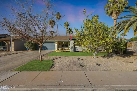 556 W Kiva Ave, Mesa, AZ 85210