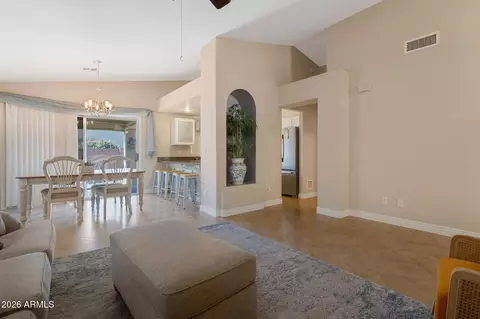 14457 W Buffalo Trl, Surprise, AZ 85374