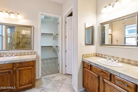 Bath - 4437 E Jude Ln, Gilbert, AZ 85298 photo 4 of 5