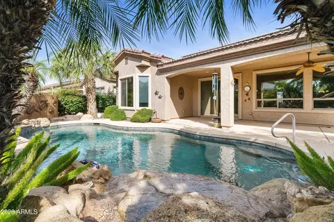 Exterior - 4437 E Jude Ln, Gilbert, AZ 85298 photo 5 of 9