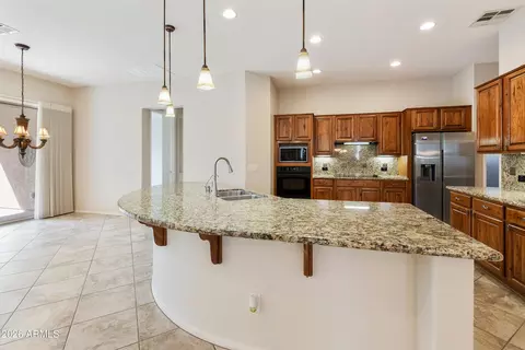 Kitchen - 4437 E Jude Ln, Gilbert, AZ 85298 photo 2 of 8