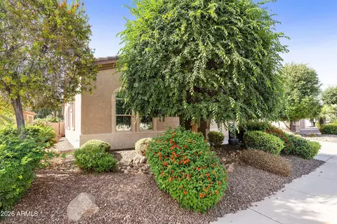 Exterior - 4437 E Jude Ln, Gilbert, AZ 85298 photo 2 of 9