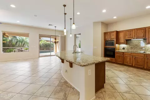 Kitchen - 4437 E Jude Ln, Gilbert, AZ 85298 photo 3 of 8