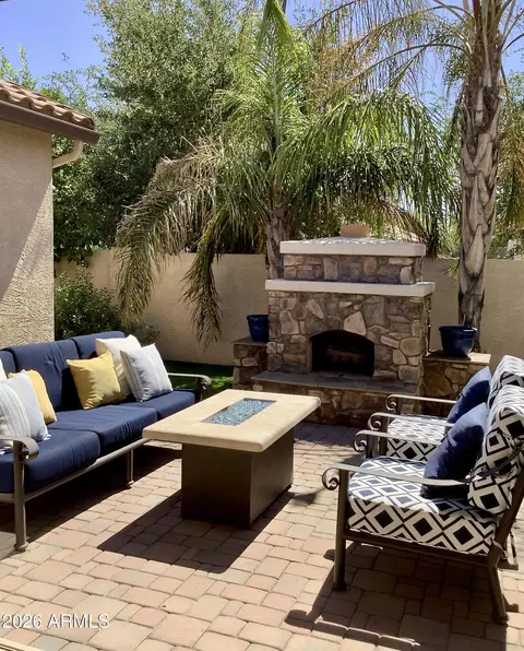 Exterior - 4643 E Maplewood St, Gilbert, AZ 85297 photo 1 of 2