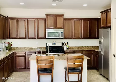 Kitchen - 4643 E Maplewood St, Gilbert, AZ 85297 photo 1 of 2