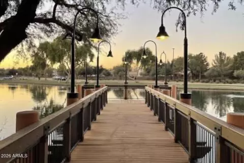 View/Area - 4643 E Maplewood St, Gilbert, AZ 85297 photo 2 of 2