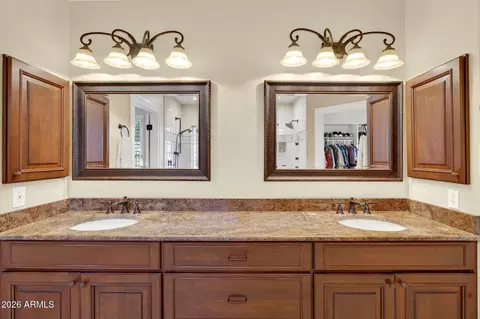 Bath - 6862 E Mallory St, Mesa, AZ 85207 photo 3 of 13