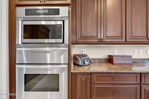 Kitchen - 6862 E Mallory St, Mesa, AZ 85207 photo 7 of 9