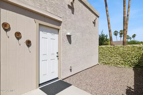 Exterior - 4242 E Sheena Dr, Phoenix, AZ 85032 photo 4 of 4