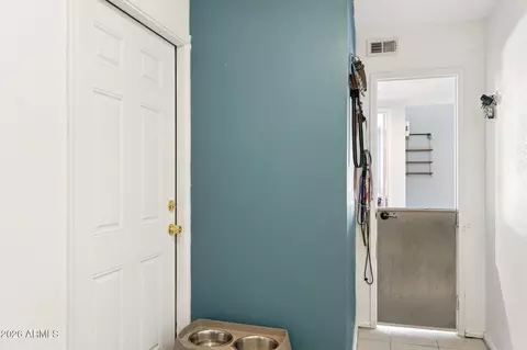 Entry Way - 4242 E Sheena Dr, Phoenix, AZ 85032 photo 1 of 1