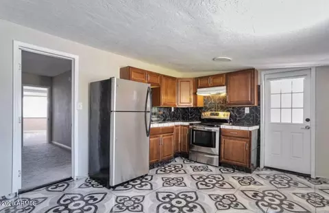 Kitchen - 5820 N 35th Ave, Phoenix, AZ 85017 photo 1 of 1