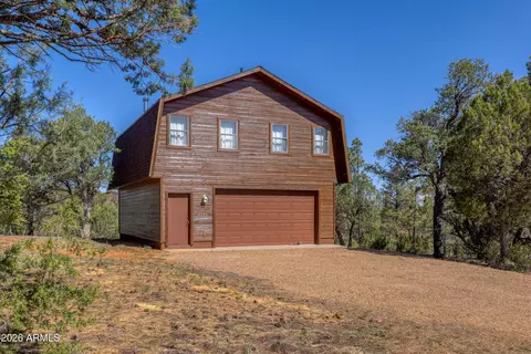 2836 Homestead Dr, Overgaard, AZ 85933
