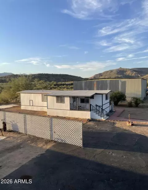33380 S Ta Do Hoya Trl, Black Canyon City, AZ 85324