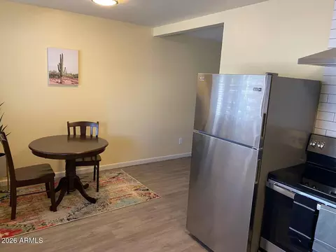 Dining - 4514 N 14th Pl, Phoenix, AZ 85014 photo 3 of 3