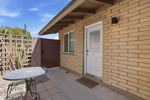 Exterior - 4514 N 14th Pl, Phoenix, AZ 85014 photo 1 of 7