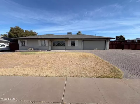 2402 W Anderson Ave, Phoenix, AZ 85023